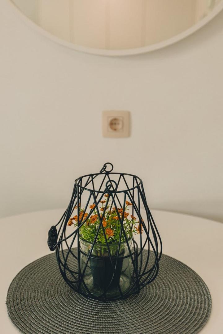 Apartments Pivas Малинска Екстериор снимка