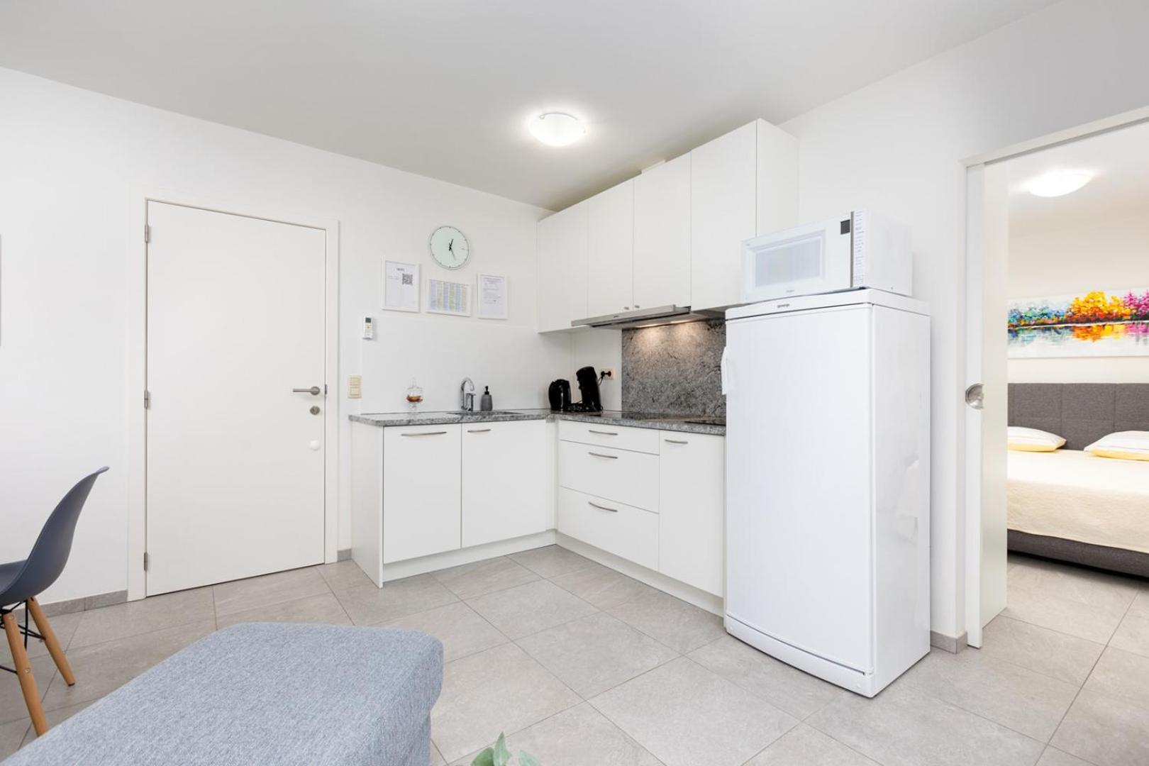 Apartments Pivas Малинска Екстериор снимка