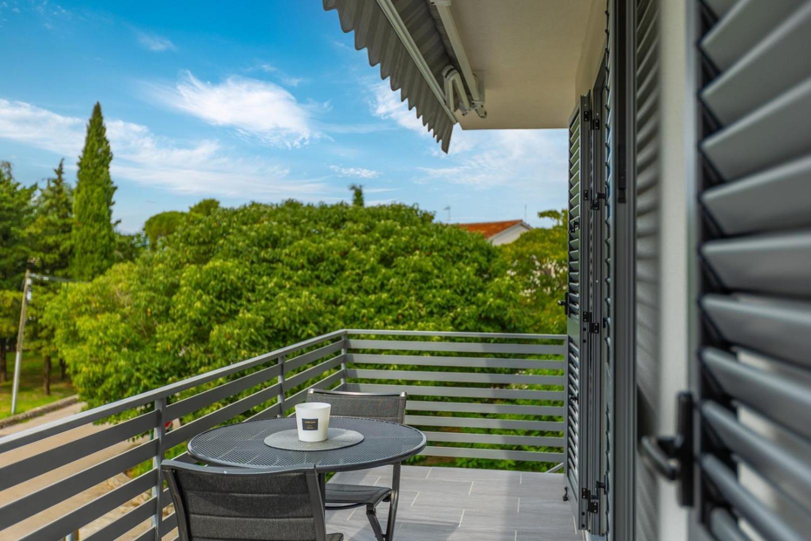 Apartments Pivas Малинска Екстериор снимка