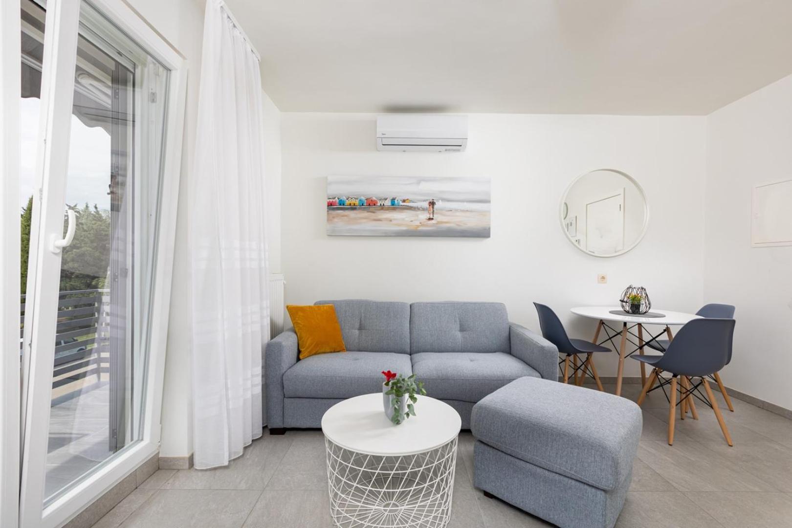 Apartments Pivas Малинска Екстериор снимка